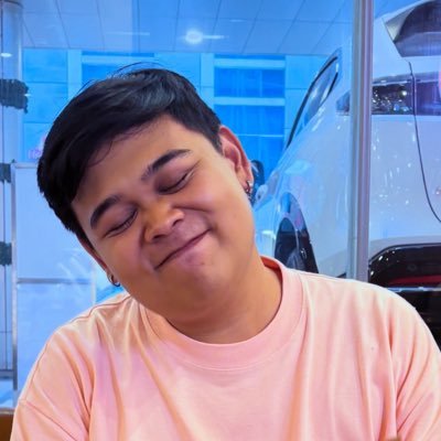 __mee999's profile picture. 