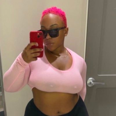 fashion lover always looking sharp ❤️fun to chat with and naughty 👿 stuff