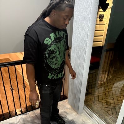 Money rule the world but you can’t pay God wit it 🙏🏽