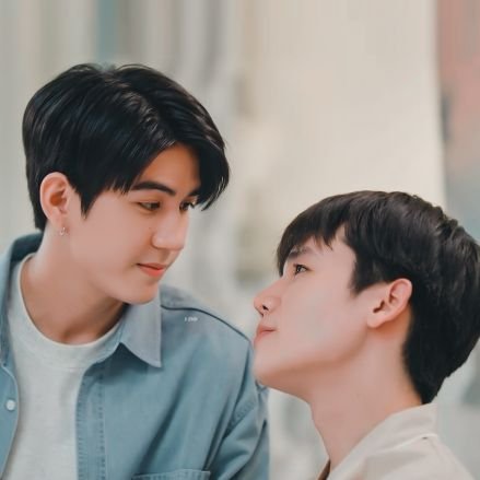 พี่Jimmy🥑น้องซี🌊
โดนตกกก😊วันละพันรอบ
พึ่งจะเข้าด้อมฝากตัวด้วยนะครับ😊