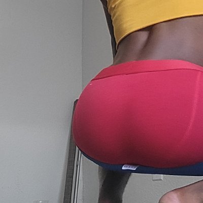 Sucking dick lowkey and discrete hmu
If we vibe u can get this ass 🍫🍑...keep it direct, short, and simple!💯 hit my DMS if u think ur a freakkk like me 😈😝