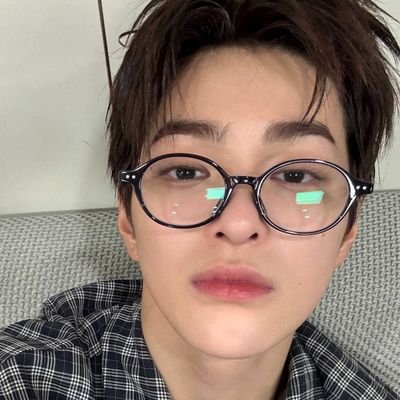 얼음왕자 박성훈❄️ |
𝑯𝒐𝒐𝒏𝒊𝒆 ૮ ◜◡◝ •ა — @ENHYPEN_members #poohpavel ♥︎♥︎
#รีวิวพัคกำลังสอง