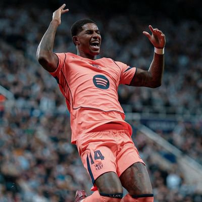 THIERNO 💫❤️ _🦋 Djallow📿💙❤culer dans l'âme. MESSI IS THE GOAT 🐐⚽
🎯 Vivre. Respirer. Rêver. Football.📲⚽