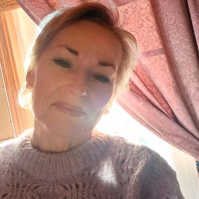 le_randi88982's profile picture. 