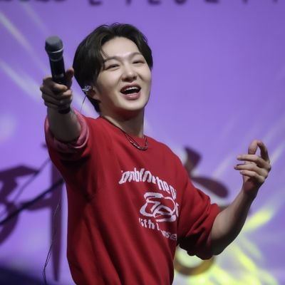 seunghee_0927's profile picture. 시작이 꽤늦은 zz6친이지만 열심히 바쁘게 따라가고있는 
섭이바라기..