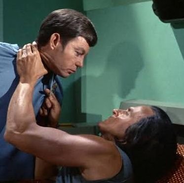‧₊˚✩ 22 ♎︎︎ SOUTHERN BLACK COMMUNIST ☭ AUTISTIC, ANTI-BINARY, POSSIBLY A ROMULAN.. BONES AND KHAN STAN ✩˚₊‧