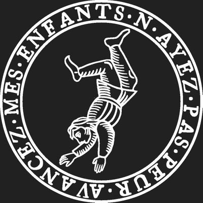 LouBlondin's profile picture. Éditrice / Fabrique des livres à la main avec @robinopoulos