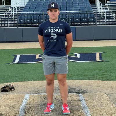 Hopewell HS ‘26 | GPA 3.25 | C | Beaver Valley 18u Red | 6’0” 195lbs | NCAA ID# 2507682997 | charlie.smetana@gmail.com | 412-297-2100| PPG All-Section |