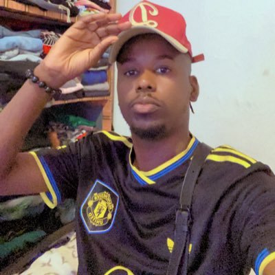 Fan de Manchester United et amoureux du cinéma. #NoTimeToDie #SicMundusCreatusEst https://t.co/SP4jUBa7C8