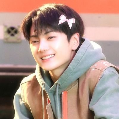fa acc! ᰔ for #enhypen and simping over #종성 🐈⬛ ... 𖹭 #성훈 🐧 =3! ୨ৎ Jayyiee & Hooniee ⋆。° 🎀 ENGENE 🎀