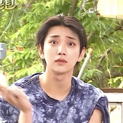 vethetic's profile picture. 