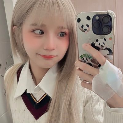 謝謝你來追蹤我💗 喜歡追動的人.私訊請帶上禮貌🍭 剛出社會&小女孩壓力有些大·慾望也很強 密我付費約會⬇️