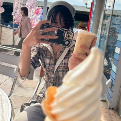 anoerAF's profile picture. 🐍生き物と暮らす日々。 爬虫類・ベタ・古代魚・アクアリウム🪸 ガンプラ・ガンダム・ゲーム・車・バイクも好き🚗💨 同じ趣味の人と繋がりたい🌎 Let’s connect if you love nature or Gundam! 🌿✨ #生き物好き #アクアリウム #ガンプラ勢 #ゲーム好き