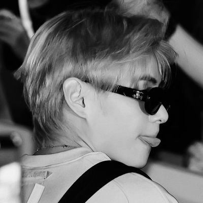 https://t.co/HxYvHxfw2P He is a living masterpiece, Thv. (SND)