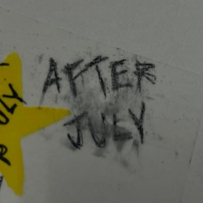 aboutniraname's profile picture. navy, brown, flowers, green tea, milk, cappuccino