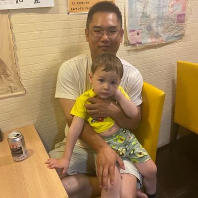 KenTsuchiya726's profile picture. I make music, poetry, and paintings. 
Currently in Tokyo.