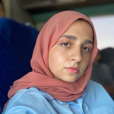 یکم پروداکت دیزاینر، یکم عکاس
قهوه و چای خور قهار
علاقهمند به یادگیری زبانهای بلا استفاده
