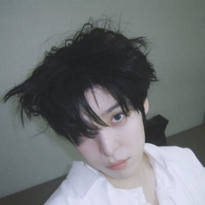 omniviate's profile picture. 