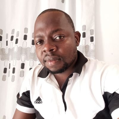je suis là pour apprendre, critiquer objectivement, recadrer et partager la bonne humeur 🥰