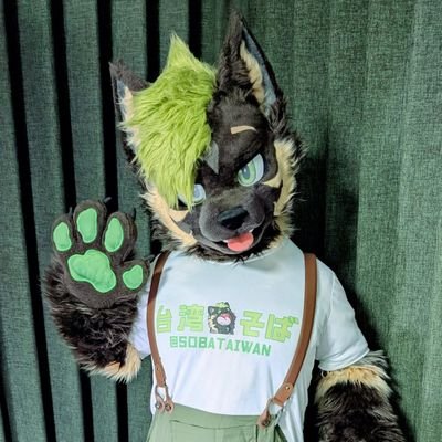 日本語が話せるハイエナです
暱稱:蕎麥、Soba、手把醬
種族:鬣狗 (Hyena, ハイエナ)
🪡: きぐるみ花月