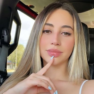 Baileyzqop's profile picture. the 🔑 is to love with his love