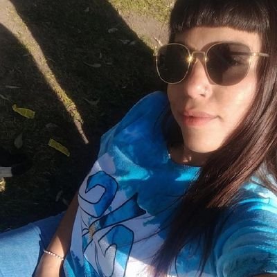 solcis_toledo's profile picture. ¡𝚀𝚞𝚎 𝚎𝚕 𝚟𝚒𝚗𝚘, 𝚕𝚘𝚜 𝚊𝚖𝚒𝚐𝚘𝚜 𝚢 𝚎𝚕 𝚛𝚘𝚌𝚔 𝚝𝚎 𝚜𝚊𝚕𝚟𝚎𝚗! 
Enfermera 💉💊🌡️💌 ✨

C A L L E J E R O S 

https://t.co/JwWbOjCP2l