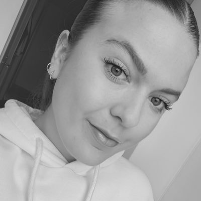 Elsaa__SM's profile picture. infirmière🩺 et marraine d’un petit garçon🤍