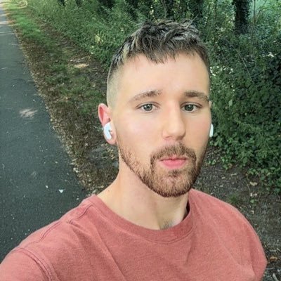 poet, plant-based athlete, history, science and literature nerd, amateur astronomer, hiking and nature boy 🏳️🌈