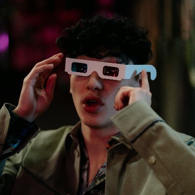 bingeuncovered's profile picture. 