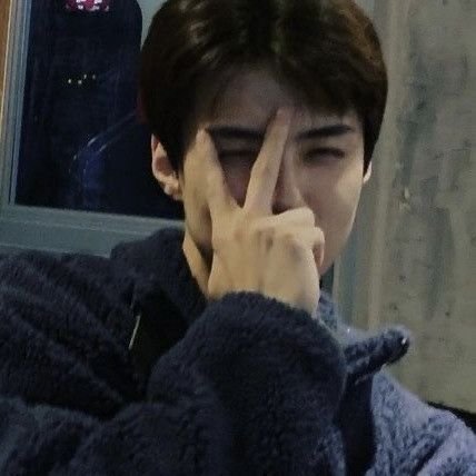 shaviel's profile picture. 𝙤𝙣𝙡𝙮 𝙛𝙤𝙧@weareoneEXO 🖇️✩ ₊˚🎧⊹