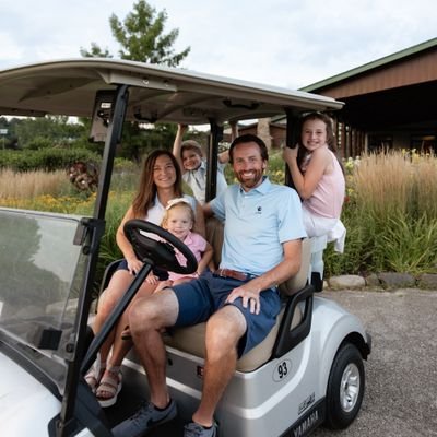 Elementary Physical Education Teacher, father, husband, coach, badger fan, just out here trying to see as many different golf courses as I can!