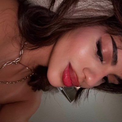 leleaal's profile picture. 