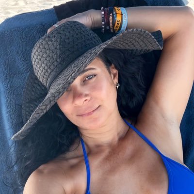 QueenMother1976's profile picture. Remarried widow. Mom-4b/1g (B/G twins). Christian. Trying not to raise a bunch of a-holes. Support our Troops/LEOs ❤️🇺🇸🇮🇱Vol4Life Da Bears Go Cards🚫DMs