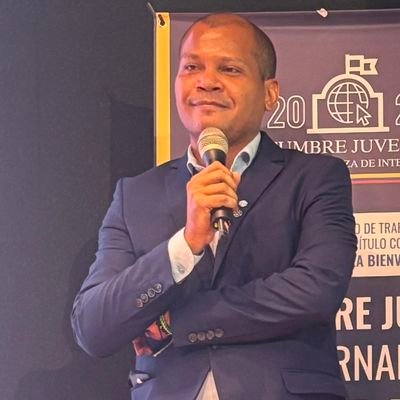 AI researcher, teacher
President of @ISOCColombia
Queer Afro-Caribbean Latinx, Artivist, Aspie. From 🇨🇴 🇮🇹 🇦🇷 to 🌎🏳️🌈
#eurofan #aspie #digitalrights