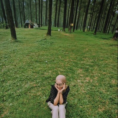 rxndmyy's profile picture. no need to be serious here 👐