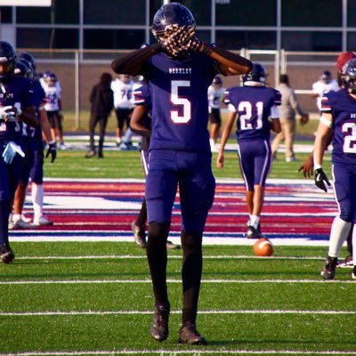 Parishannah04's profile picture. berkley highschool ‘28 WR 6’4 180 (248 727 3969) (parishannah09@gmail@com)