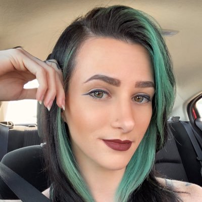 Below average streamer, above average dumbass || Photographer of tiny humans || (⎌ℕ⎌) ||