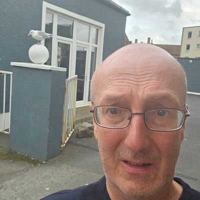 Anti-nationalist. Political analyst. Psephologist. Ex-Holyrood candidate. I predict events accurately. Think of me as the Fabrizio Romano of Scottish politics.