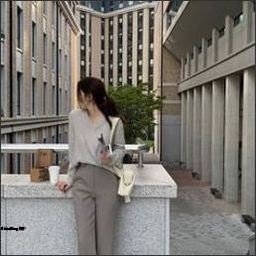 Eakirja78272's profile picture. 