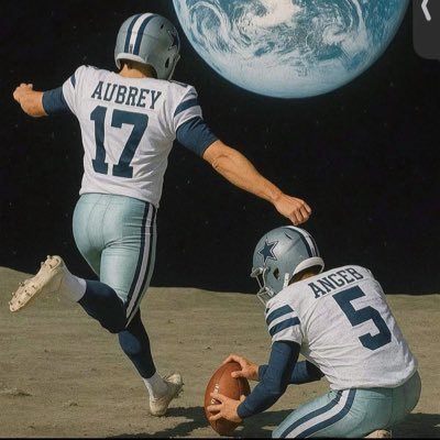 he29369931's profile picture. 