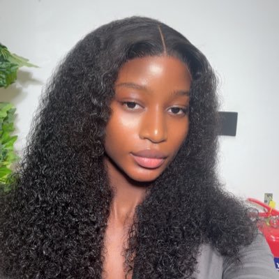 laurie_ewura's profile picture. You only live once. Make it count || CHRIST👑