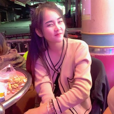 ri_khe24178's profile picture. 