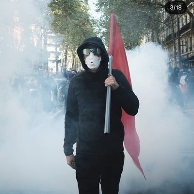 Na so paz fuerza de trabayu, nes sos guerres carne de cañon.