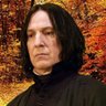 PrincedeSMOff's profile picture. COMPTE PARODIE OFFICIEL 
Prof de potions extrêmement méprisant Maison Serpentard 🐍👍 Meutrier de @DumbledoreASOT & Amoureux de @Lily_Evans_Off ♥️♥️♥️♥️
