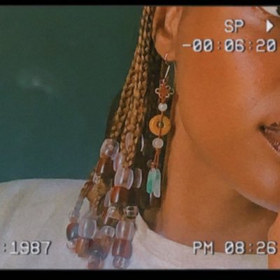 Hakuna Matata 🦋|| I'm funny I promise||film enthusiast || Lover of God and money.