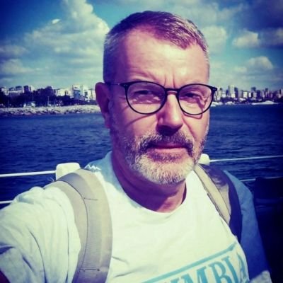 Rootless European. İstanbul, Berlin, Seattle, now Lisboa. Working w/ HarperCollins, Norton, Princeton UP, Yale UP, KiWi, Acantilado, Jimbunshoin, Al-Arabi etc.