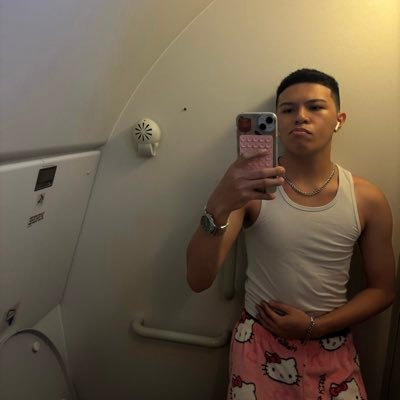 joshfrnndz's profile picture. 