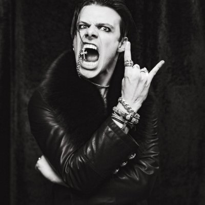 yungbludxbby's profile picture. A riot in doc martens spreading chaos, eyeliner, & bad decisions since 1997! ||  𝐏𝐀𝐑𝐎𝐃𝐘 of @yungblud