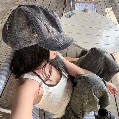 lsdiddly's profile picture. cunt sun whore moon bitch rising