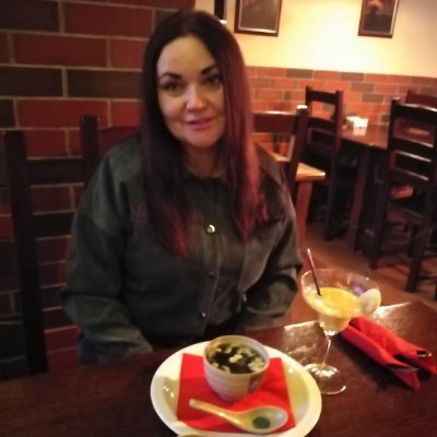 ZhannettaXRz's profile picture. 